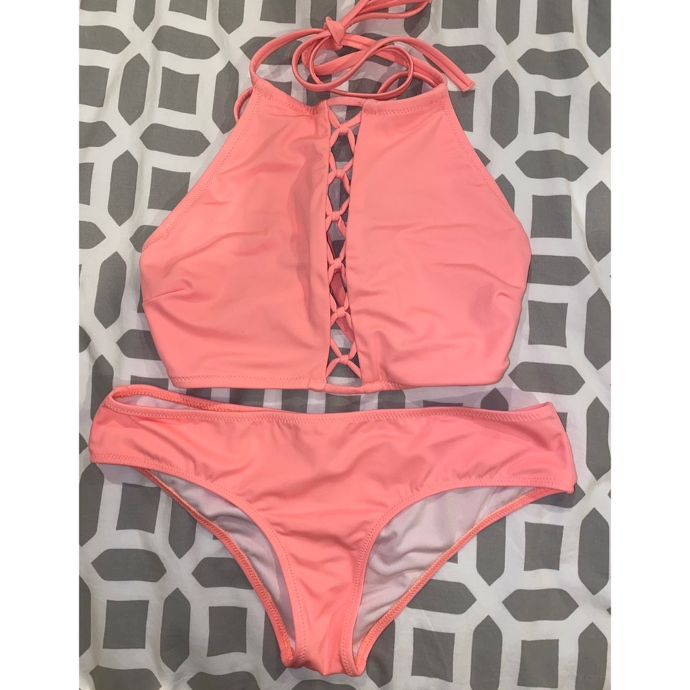 Never worn Pink Swimsuit Size XS/S!!!